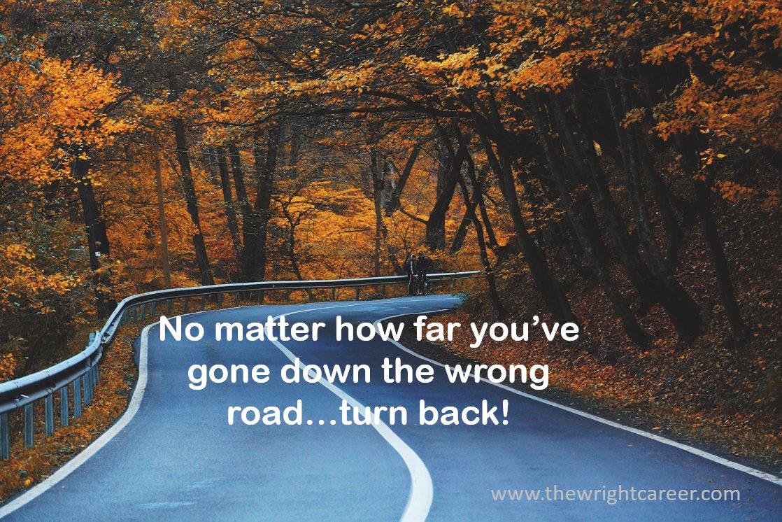 CareerTips2Go's tweet image. "No matter how far you’ve gone down the wrong road…turn back!" 

💡 You will make mistakes, as we all do
💡 You can course correct
💡 You are not destined for failure
💡 You can get back on the path to where you want to go

 #ChiefEncouragementOfficer #CareerTips2Go #LetsGROWPro