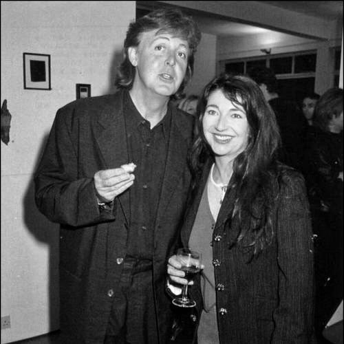 Happy birthday paul mccartney!!

here he is with kate bush in 1994 