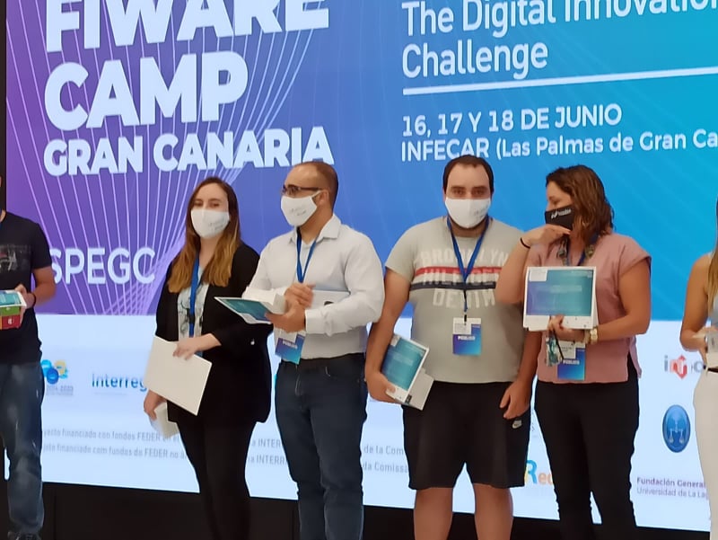 fimac_fiihub's tweet photo. Tenemos ganador@s!!! -> 1er premio: SAFE PATH, 2º premio: Fi Events 
Nuestra + sincera enhorabuena a tod@s!! Increíble el nivel de l@s participantes de #FIWARECHALLENGE en #FIWARECAMPGranCanaria!!!
 @fimac_fiihub se financia con fondos #FEDER #INTERREGMAC #CE
@FIWARE https://t.co/7VMtj9kDgJ