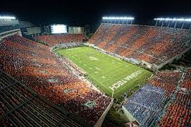 Trevorduncan40's tweet photo. Very excited to receive an offer from Virginia Tech. @CoachFuente @CoachLecht @VanceVice @BillTeerlinck @CoachMobbs @1_900_ayersjr @JustinAfootball https://t.co/Xhyjrxyp3x