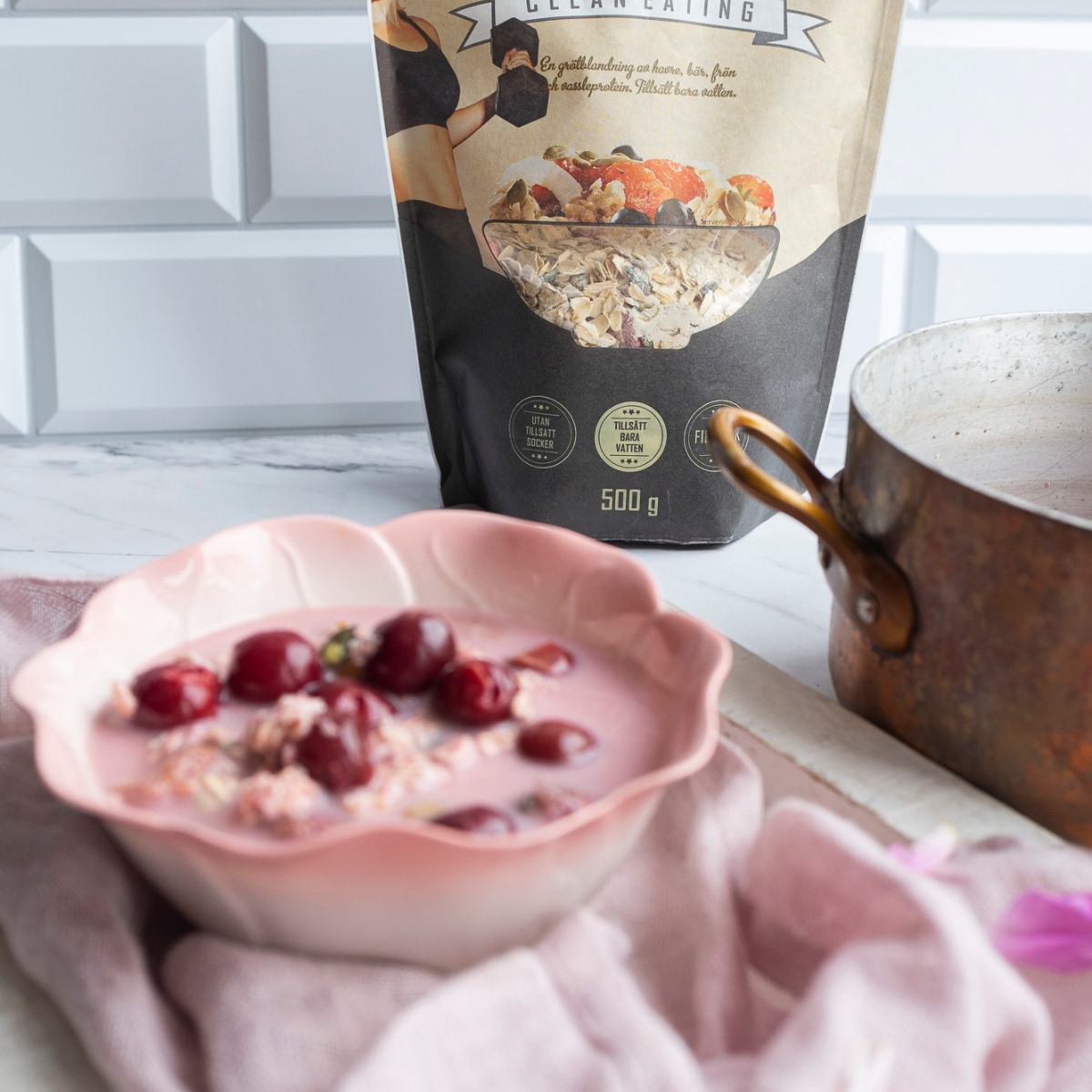 cleaneatingpl's tweet photo. Nasze wybory konsumenckie mają wpływ na #środowisko. Nie tylko unikanie plastiku czy segregacja śmieci, ale też to, co wybieramy podczas zakupów ma wpływ na tempo zmian klimatycznych. W #CleanEating wierzymy że każda zmiana zaczyna się od nas samych a każde działanie ma znaczenie https://t.co/mmydnrimqA