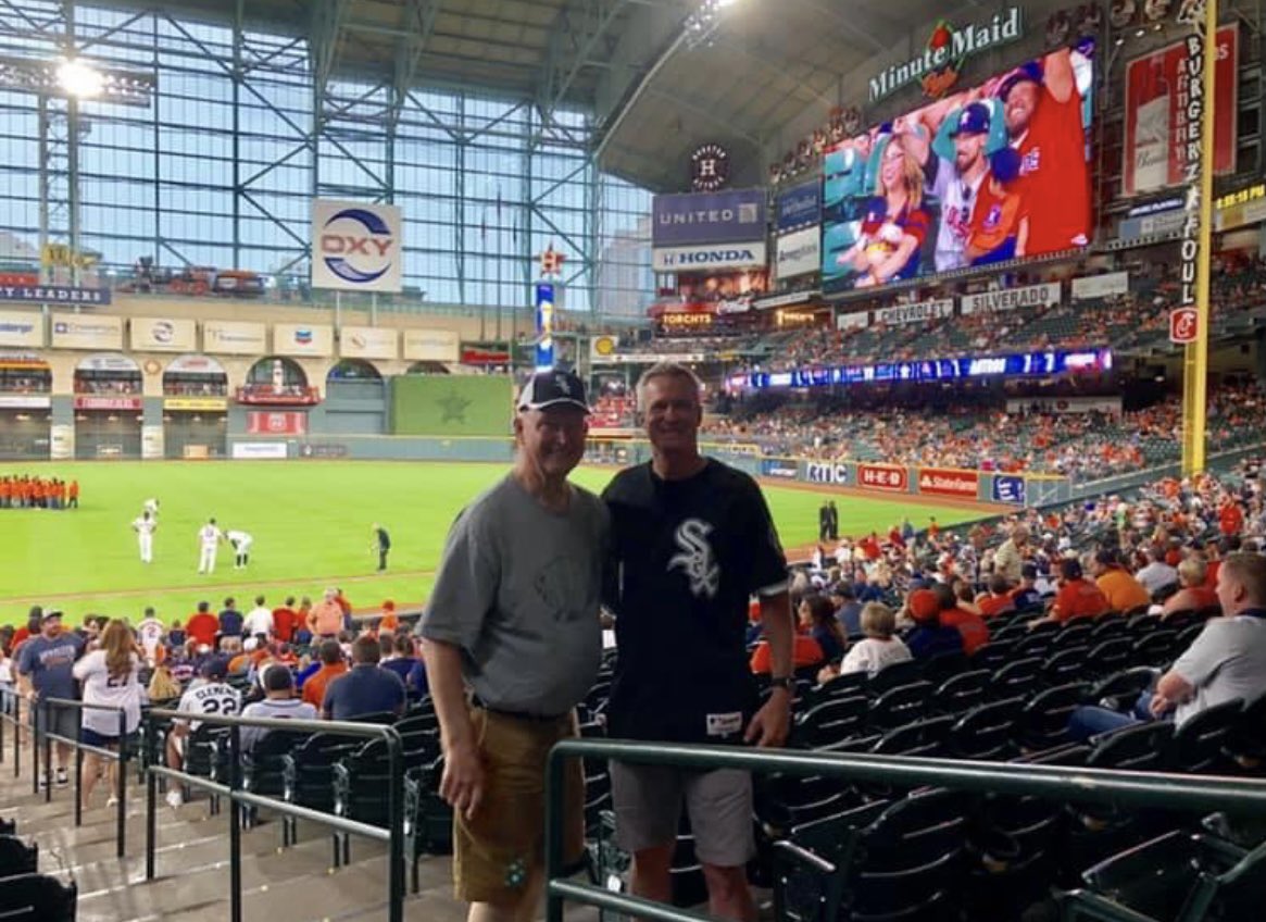 RunNashRun262's tweet image. In Houston with my Dad! They weren’t a fan of my Paul Konerko jersey there. #postcardsfromHouston  #WhiteSox @jasonbenetti