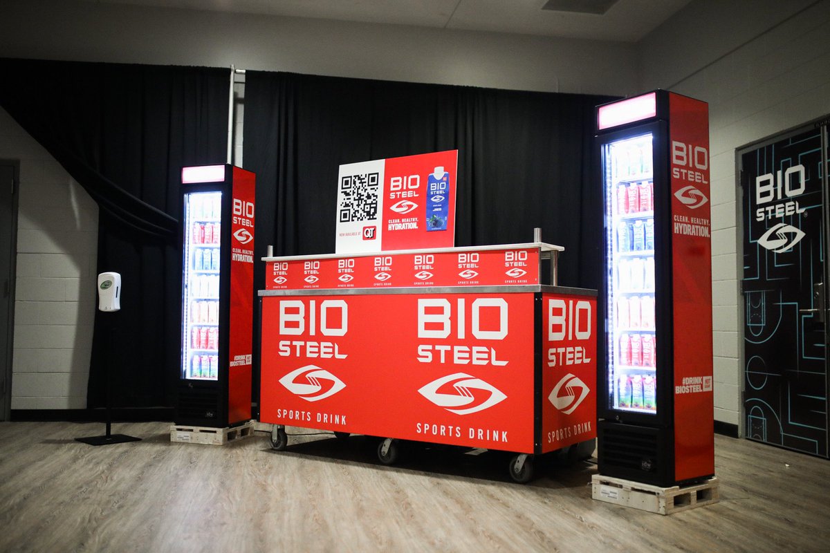 Section7Az's tweet photo. The most important piece at Section 7 is the education of Rest &amp; Recovery. Introducing the @BioSteelSports Hydrate &amp; Recovery Zone. Clean, Healthy Hydration.

Section 7 players stop by this weekend and book your appointment.

#TheFutureAwaits | #Section7 https://t.co/DNhdFdX2Wg