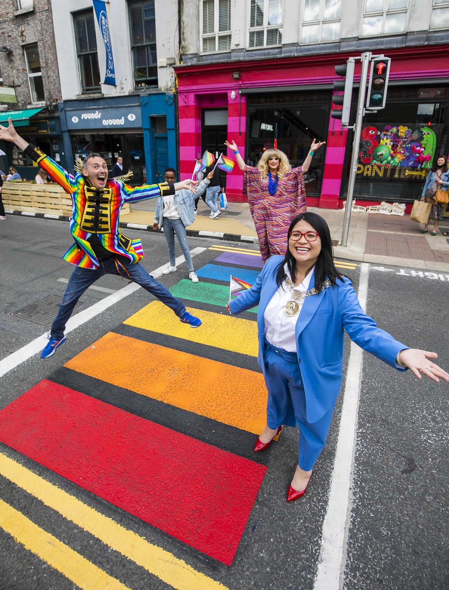 Delighted to visit Capel Street to try out the new Rainbow Walk with @PantiBliss @eddiemcguinness and @DublinPride this afternoon! #Pride