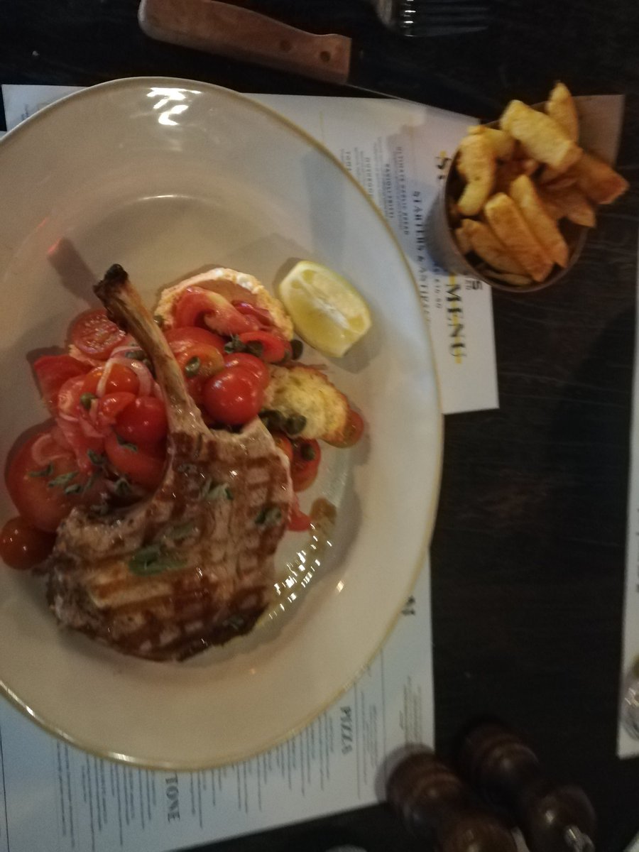 MariaKokkinou7's tweet image. Σ'αυτό το εστιατόριο δεν θα σου λείψει Πότε η ντομάτα
Τόση ντομάτα δεν αντεχω άλλο.
#NOmoretomatoes