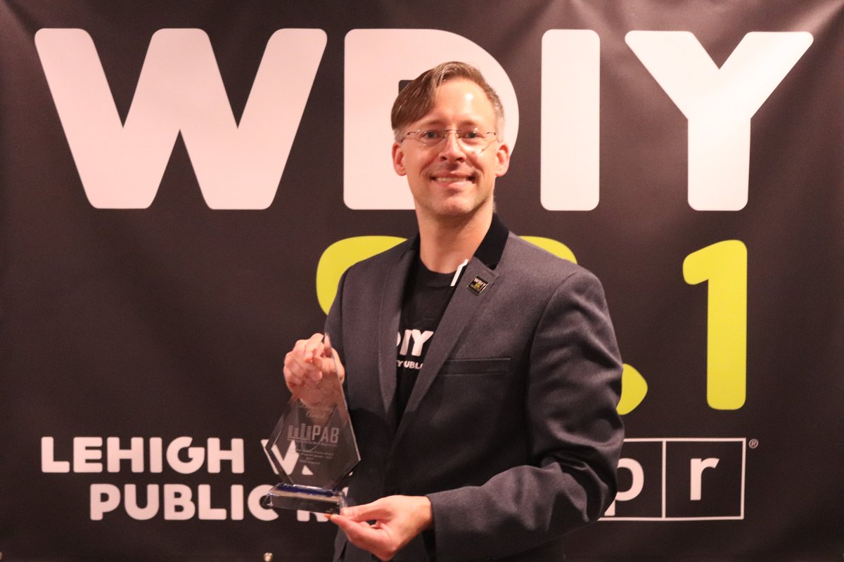 And here is #TeenScientist's producer James Johnson, with his award. Thank you again, <a href="/PABroadcasters/">Pennsylvania Association of Broadcasters</a>! #PABAwards