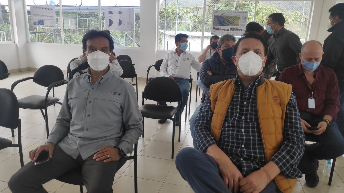 VillaFernando_'s tweet photo. ¡Qué empiece la tarea fiscalizadora!  #CocaCodoSinclair es el primer caso de @FiscalizacionAN. Hoy verificaremos junto a un equipo técnico las fisuras en distribuidores y cómo la erosión regresiva del río #Coca amenaza con desaparecer la represa. Pronto detalles de la inspección https://t.co/jW0cXaWJ0c