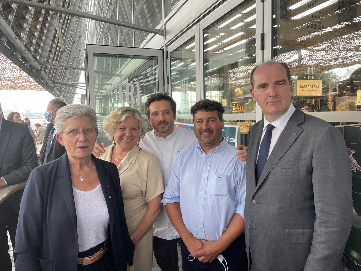 Une fin de campagne, tous #ensemble, réunis autour de <a href="/gdarrieussecq/">Geneviève Darrieussecq</a> @DominiqueDavid_ et notre Premier Ministre <a href="/JeanCASTEX/">Jean Castex</a>.

Rdv dimanche 20 Juin pour voter!
#departementales2021 #regionales2021 

#Bordeaux #Gironde #Teamdarrieussecq 🏈 
#MajoritePresidentielle