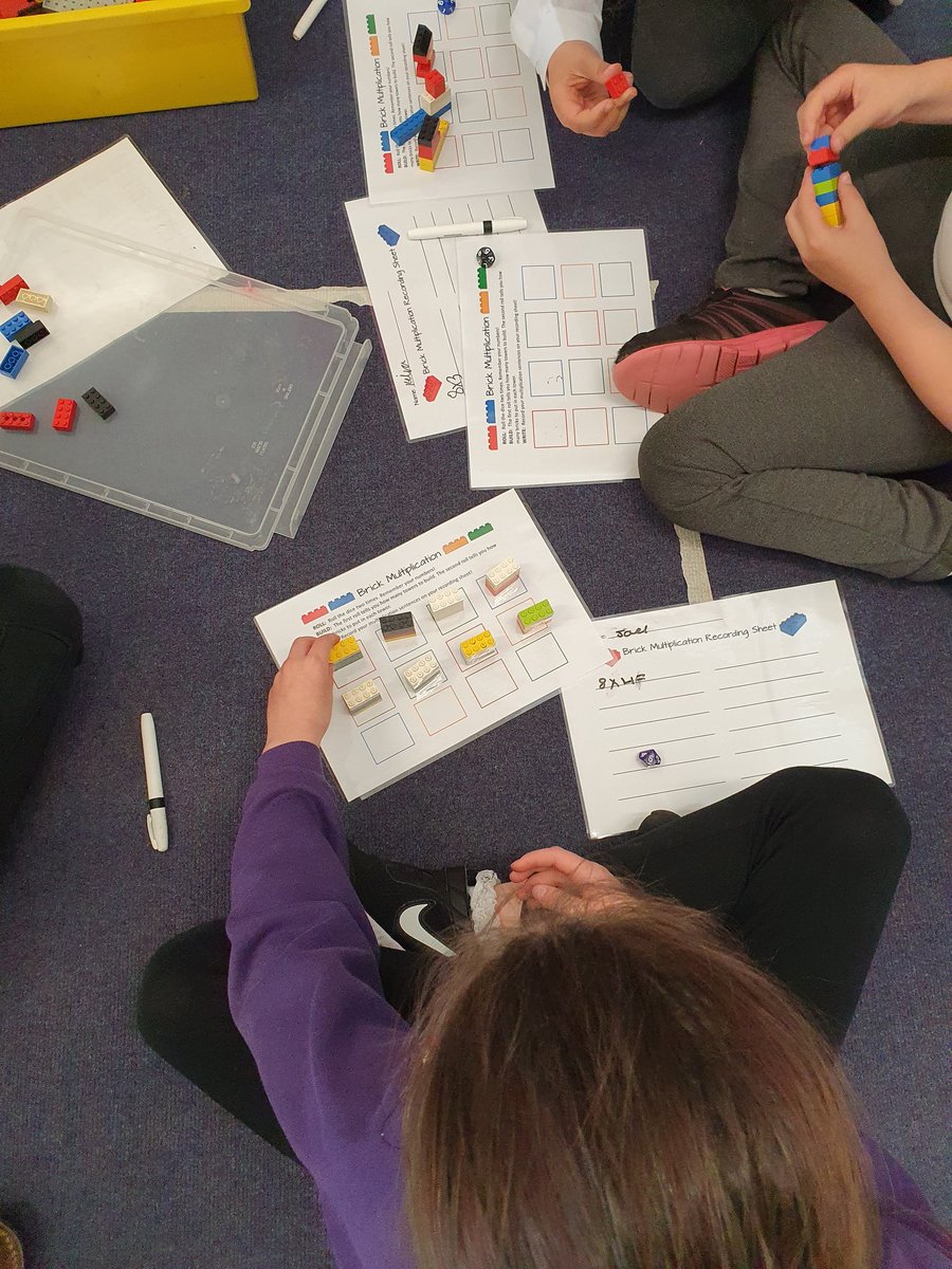 DeriViewPrimary's tweet image. Who said learning your times tables could be so boring in Year 3/4? #ambitiouscapablelearners #timestable