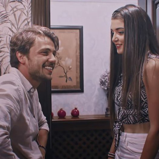 ekrana yaslarim dusuyor

YazHatırası AlSel