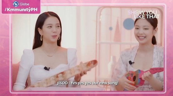CasperM327's tweet photo. CELINE, DIOR, CHANEL, YSL, BVLGARI, TIFFANY & CO, who... sa Banig, Pamaypay, Ukelele at Sungkaan lang sasaya ang BLACKPINK 😎
#ShowYouLikeThat #GlobeBLACKPINKExclusive https://t.co/15IiefpoUR