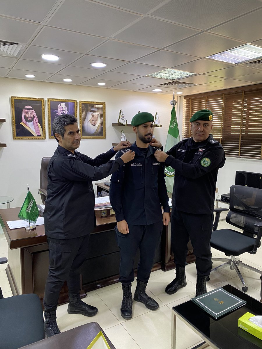 ALRBAYA3's tweet photo. #الروله 
#الكواكبه
#الربيع

نهنئ الملازم / سلطان عطا الله الحمر بمناسبة ترقيته إلى رتبة ملازم أول في الحرس الملكي 
سائلين المولى أن تكون عونًا له في خدمة دينه ومليكه و وطنه. https://t.co/CSNi4WXMUM