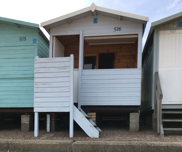 BeachHutsCom's tweet photo. NEW to https://t.co/pVobaVNQnE - The Sea Hutch, Frinton on Sea. A family-owned beach hut offering everything you need for a fun day by the seaside including body boards, wind shields, chairs, and ball games. https://t.co/QUom3P7ARm https://t.co/URv8VVmIpJ