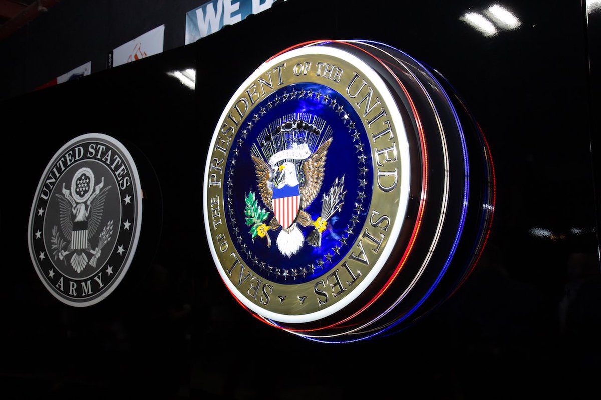 SenBLindstrom's tweet photo. #FBF to the unveiling of the first panel of the @USAWallofHonor, the Presidential Seal, handcrafted with hundreds of pieces of steel by artist, Tim Lampros, and hearing remarks from Gen. Michael Flynn...The room was full of energy and patriotism! 🇺🇲 https://t.co/vamT5SaijU