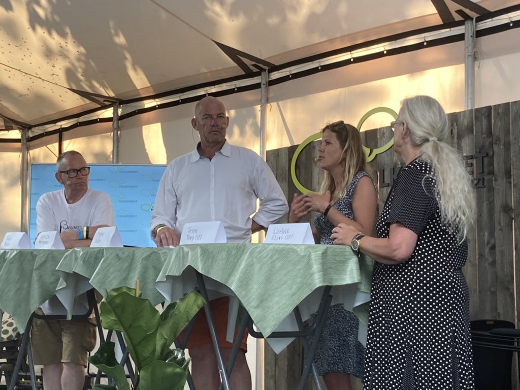 .@trinetorp der er for mange mennesker, der ikke føler sig hjulpet. Det SKAL vi ændre  #fmdk #dksocial #psykiatri