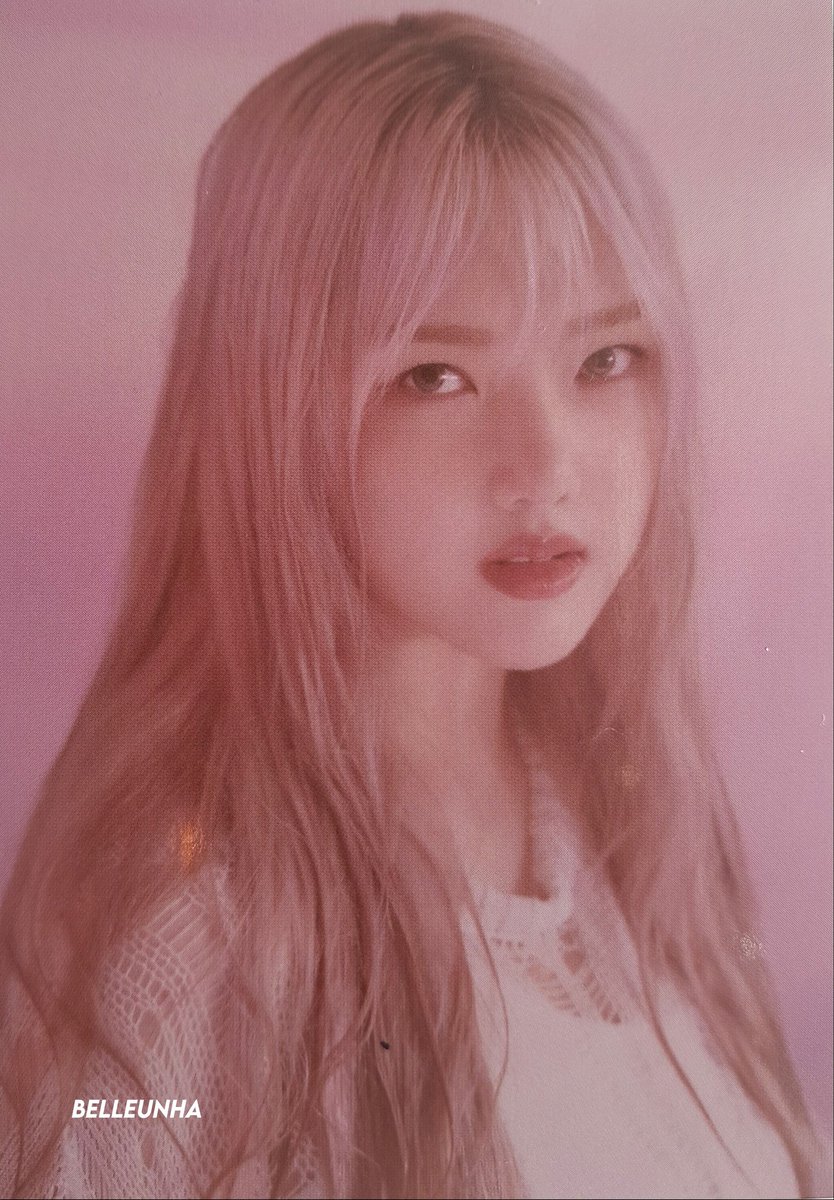 belleunha's tweet photo. 💜 [scan] HYBE INSIGHT photocard 

#YERIN #예린 #GFRIEND #여자친구 https://t.co/vwgchZQW5N