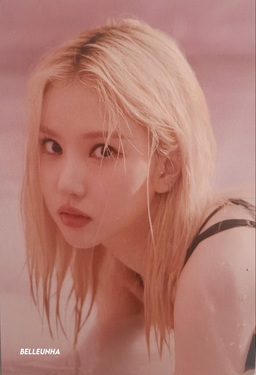 belleunha's tweet photo. 💜 [scan] HYBE INSIGHT photocard 

#EUNHA #은하 #GFRIEND #여자친구 https://t.co/q0VWcYlQh8