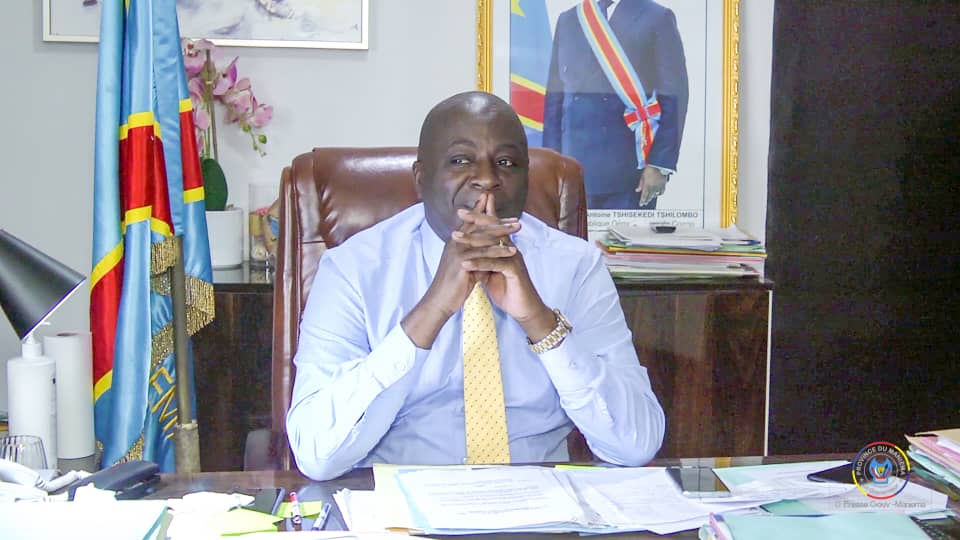 MauriceMWAMBA5's tweet photo. Cher exc. Musafiri, vs êtes le gouv  qui a poussé la population au travail comme l'agriculture (weekend agricole),vs avez lutter pour l'indépendance de la province sur la tracasserie financière des députés provinciaux,nous gardons de vous un bon souvenir. https://t.co/nNWcv1gUTu