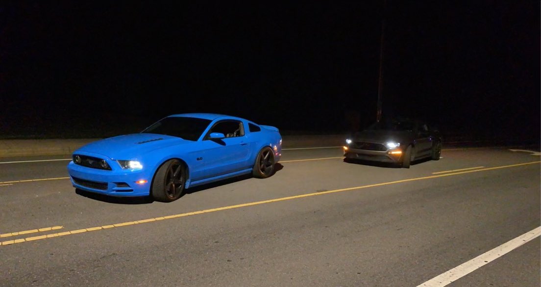 itisprobablyRy's tweet image. Purple lights &amp;gt;&amp;gt;&amp;gt;&amp;gt;