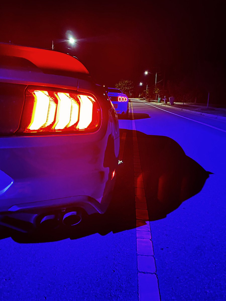 itisprobablyRy's tweet image. Purple lights &amp;gt;&amp;gt;&amp;gt;&amp;gt;