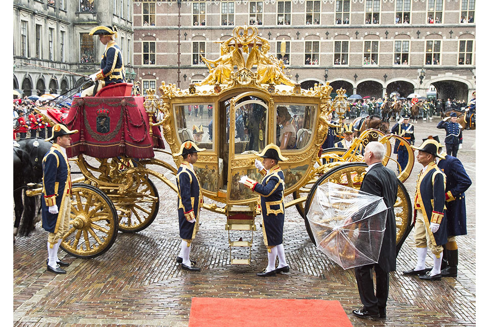 artdaily's tweet photo. Dutch 'Golden Coach' exhibition revives racism debate #Dutch #GoldenCoach #exhibition #racism #debate #art #newspaper
Read more about this here: https://t.co/2x4McBmbCG
Subscribe for free to ArtDaily Newsletter: https://t.co/KAjH8fOjK2 https://t.co/iOvtHsEDBW