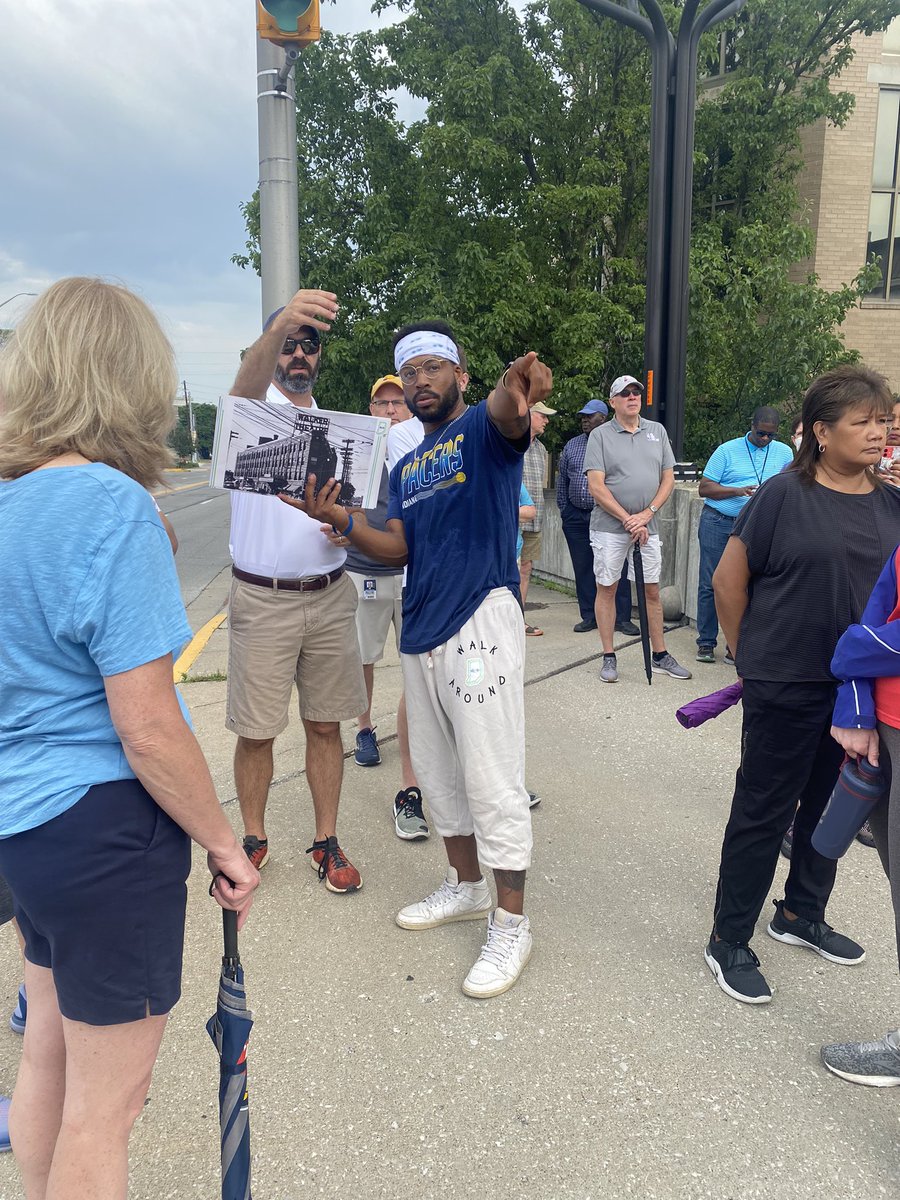 Through2Eyes's tweet photo. The Wonderful Week of Walks!!! 🗣 SMOTHERED CHICKEN!!! Shout out Quinn Buckner and everyone else affiliated with this amazing organization!! That’s 7 with Pacers Sports &amp; Entertainment! This was Walk &amp; Talk 113! #WalkandTalkIndy https://t.co/fLPD9dYSId