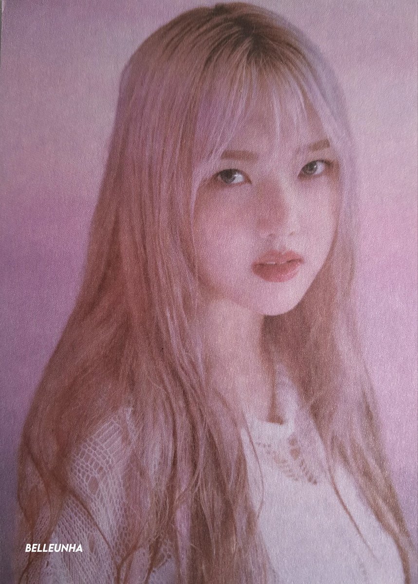 belleunha's tweet photo. 💜 [scan] HYBE INSIGHT postcard

#YERIN #예린 #GFRIEND #여자친구 https://t.co/1iFSDEmyNM