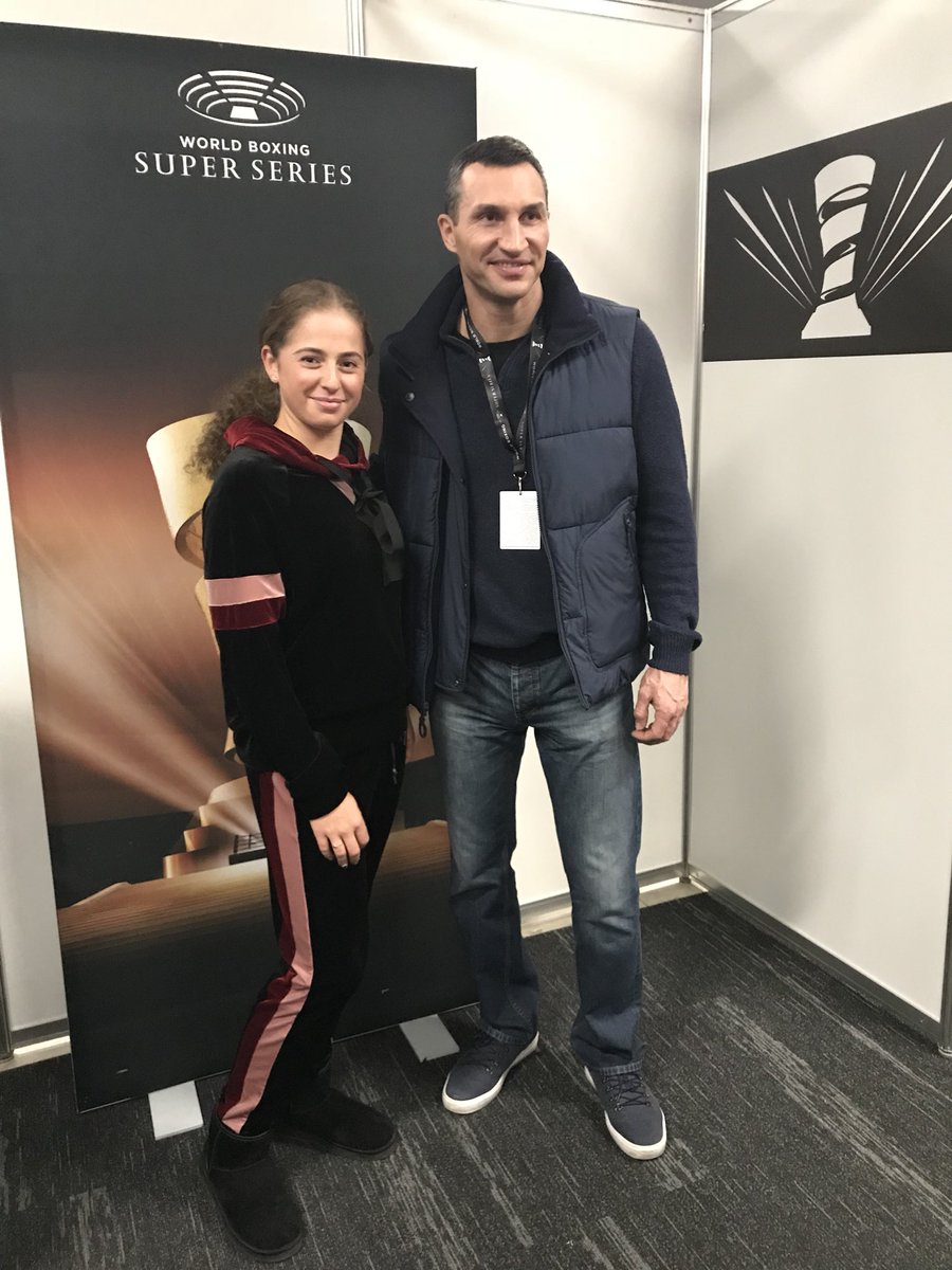 MuguFan's tweet photo. @NickKyrgios Maybe @JelenaOstapenk8 but don't try so... https://t.co/PQL01e5m71
