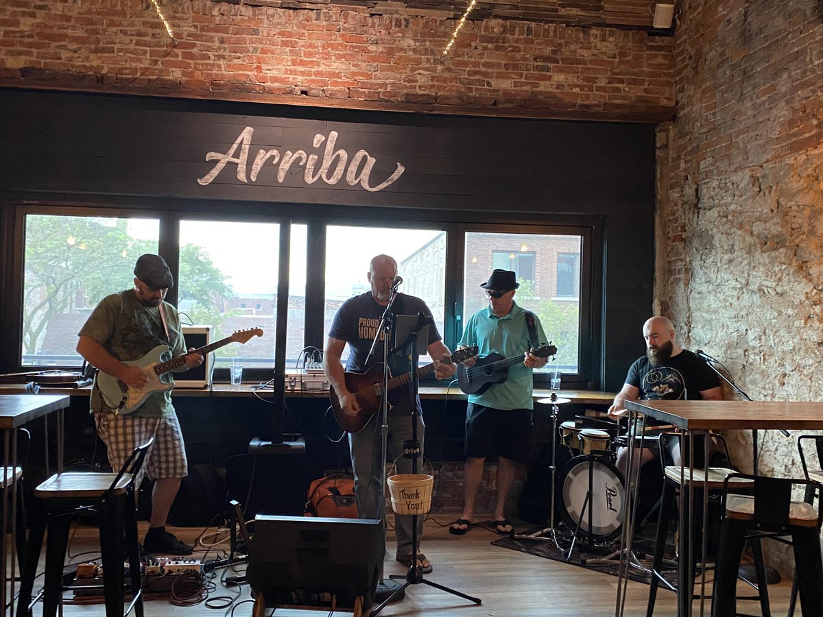 You should be at Arribba with me!! Honey creek is jamming!!