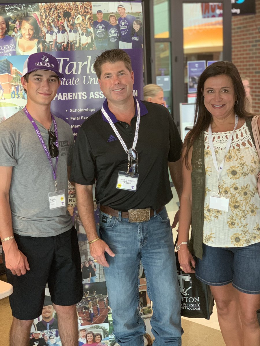 LathesTowns's tweet photo. Today was Orientation Day @TarletonState We greeted @TarletonAlum @TarletonParents #TarletonLegacy #BleedPurple #LetsRollTexans #LoveMyJob @PlowboysTSU #OnYeTarleton https://t.co/kWWQP47qOA