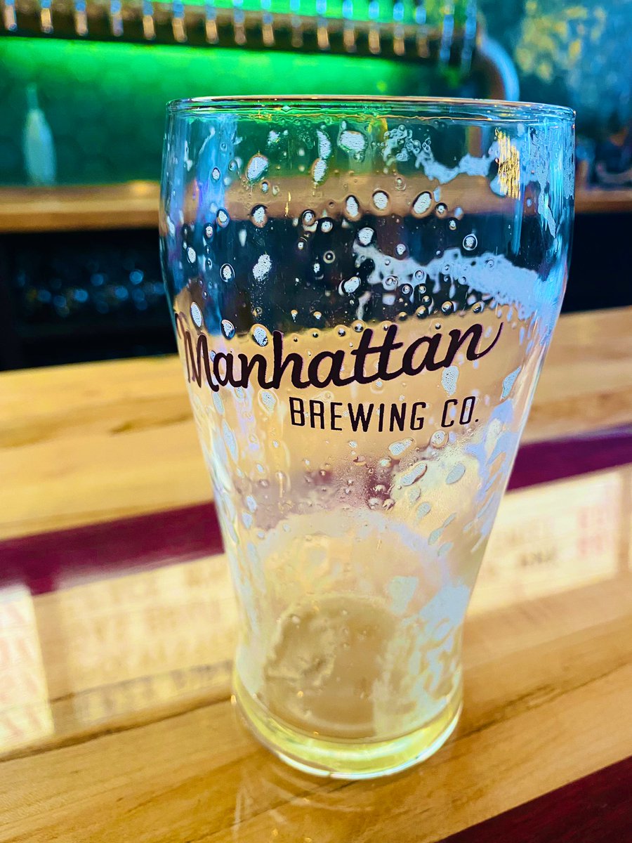 manhattanbrew's tweet photo. Looks like it’s time for a beer, better get another…being Friday and all.
#mhkbeer #manhattanks #manhattanbrewing #mhklocal #supportmhk #grababeer #manhattanbrewingcompany https://t.co/zU1VDuxS5G