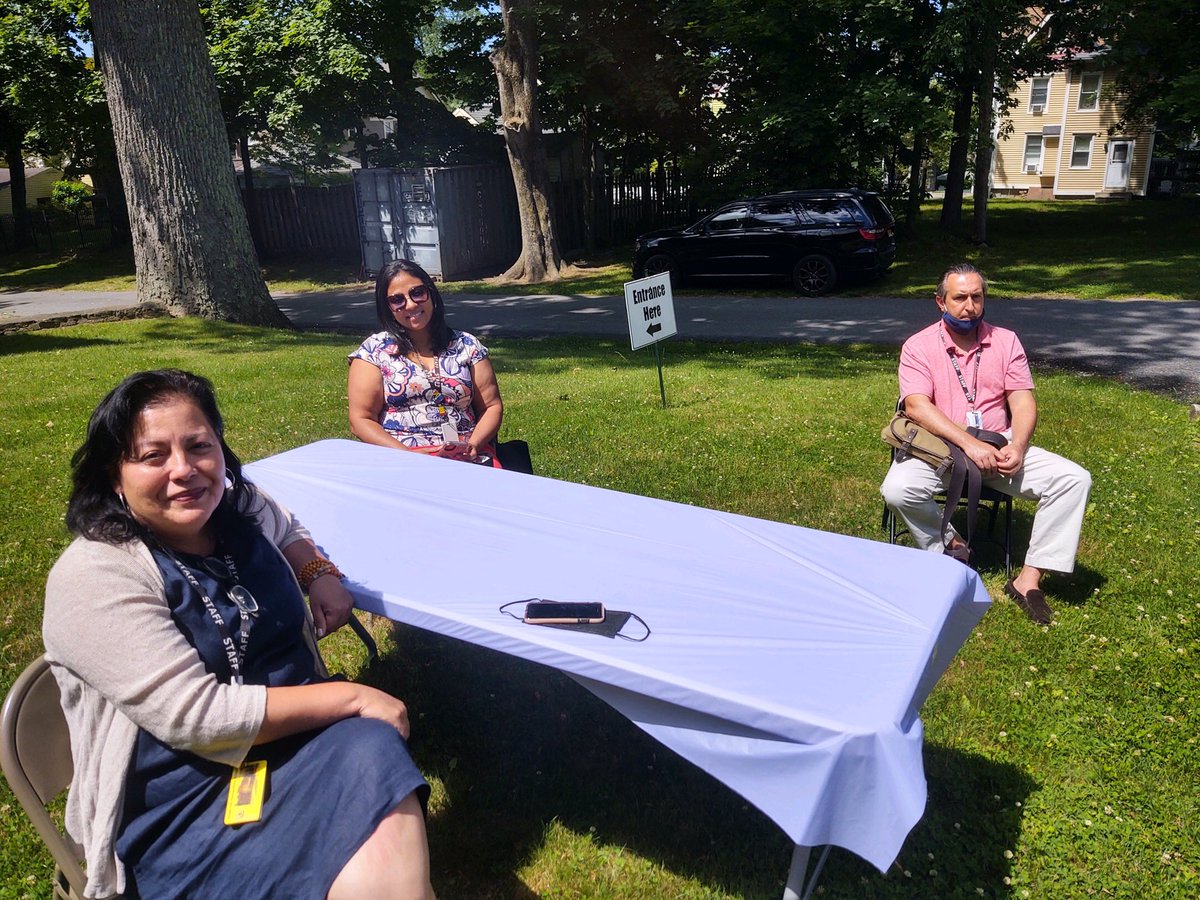 Ellen_Gerace's tweet photo. Celebrating the outstanding work of our clinical team @PCSDSpecialSrvs year end staff meeting and retirement party. Thank you for going above and beyond every day in every way especially during this incredibly challenging year. We appreciate you! #Peekskillpride #WholeChild https://t.co/MlgzW6F45d