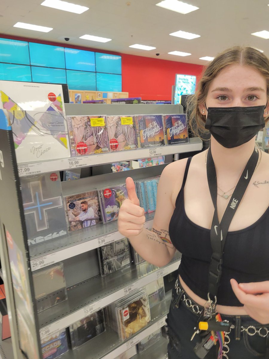 thatsfandom's tweet photo. Bought my first #SEVENTEEN album at Target! How cool is that?? Also got my nails done to match #Your_Choice! #세븐틴 @pledis_17 #Ready_to_love https://t.co/rgKiyefqpM