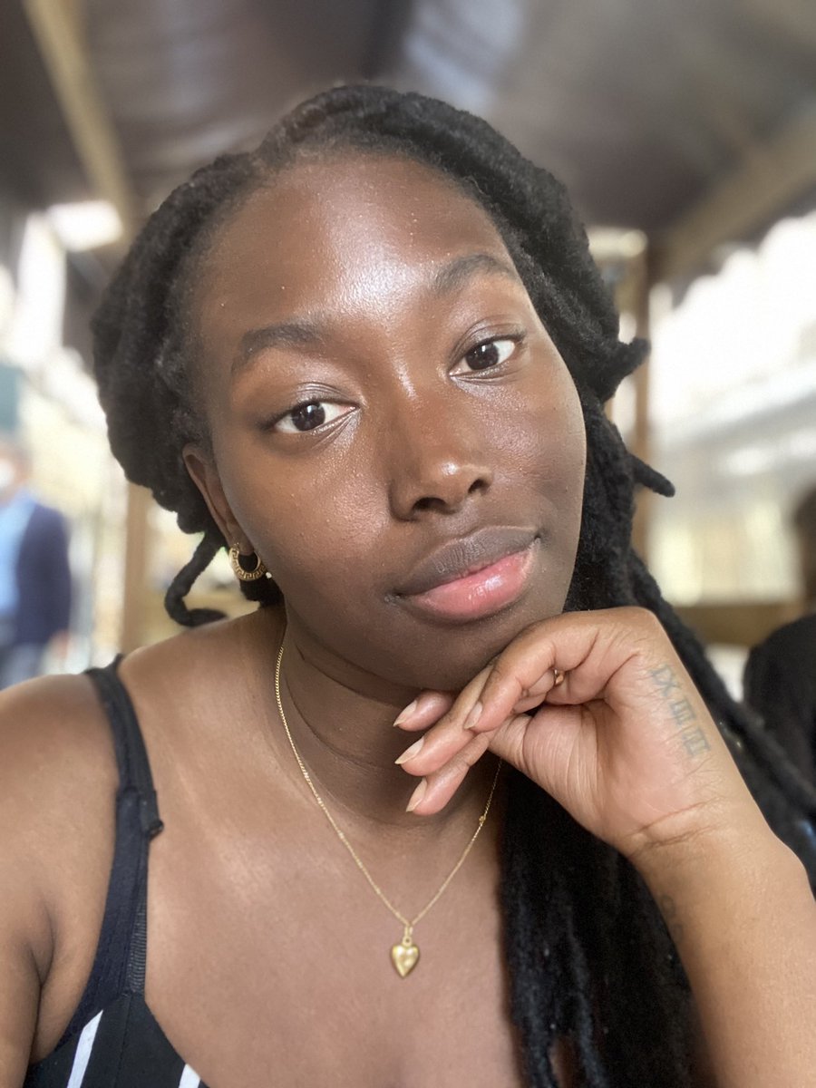 _pvmela's tweet photo. Hiiiiiiii ! (La façon dont j’ai tellement de photos de mon fils que j’ai eu du mal à trouver des photos de moi alors qu’elles sont toutes archi recentes💀) https://t.co/ZeBqTz5Tku