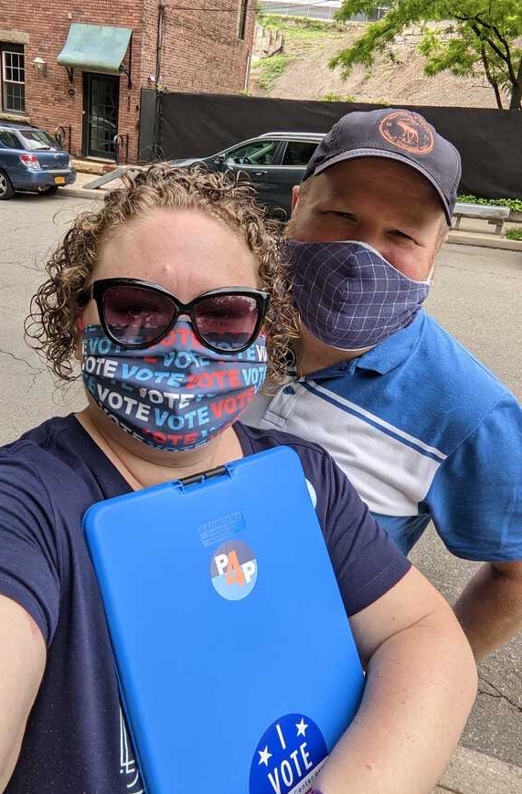Progress4Pkskll's tweet photo. We're so thankful for our amazing volunteers like Courtney and Eric who have been knocking on doors every day to make sure residents know they have a progressive choice in Tuesday's primary! Help us reach more voters over the final days! Volunteer sign up: https://t.co/S82r4Hp904 https://t.co/aIcsz2SOhr
