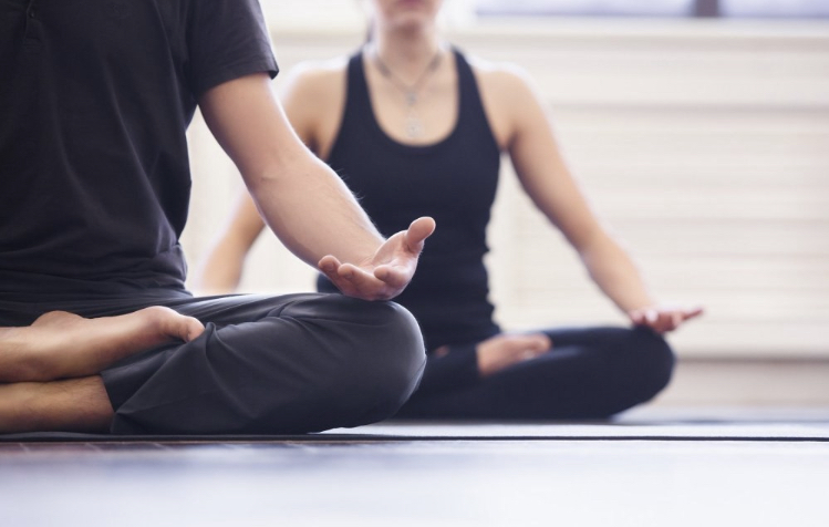 #lesenswert … Wer aber nicht nur eine rein medizinischen #HRV-Messung (24h) machen, sondern während 3, 5 oder 7 Tagen mehr über seinen #Lifestyle erfahren will, ist bei uns an der richtigen Adresse. Mehr unter dimind.ch/hrv

blog.hirslanden.ch/2021/06/18/chr…