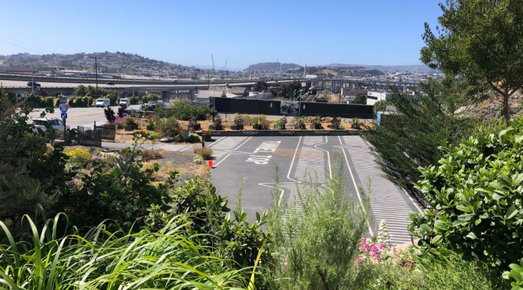 SF_MCD's tweet photo. Join MCD Mobile MakeArt on at Tunnel Top Park on 6/26 from 10 to 2 to get creative outdoors!
Using the plants from the park, we'll create a sun print cyanotype inspired by #DesignByTime featured studio Glithero.
Free and open to all ages!
More: https://t.co/Vp75wiJxUo https://t.co/Txcwj22x56