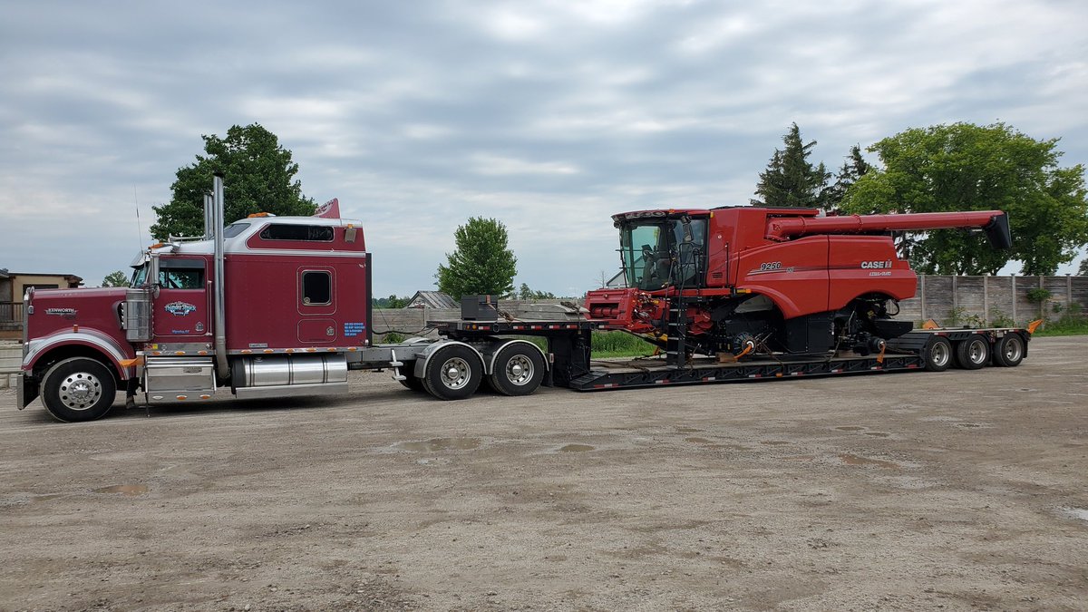 DolbyAllan's tweet photo. A biggun for @DeltaPowerEquip in Exeter.  This 9250 will be fitted with tracks. Nice load Terry https://t.co/FQcxcGZApB