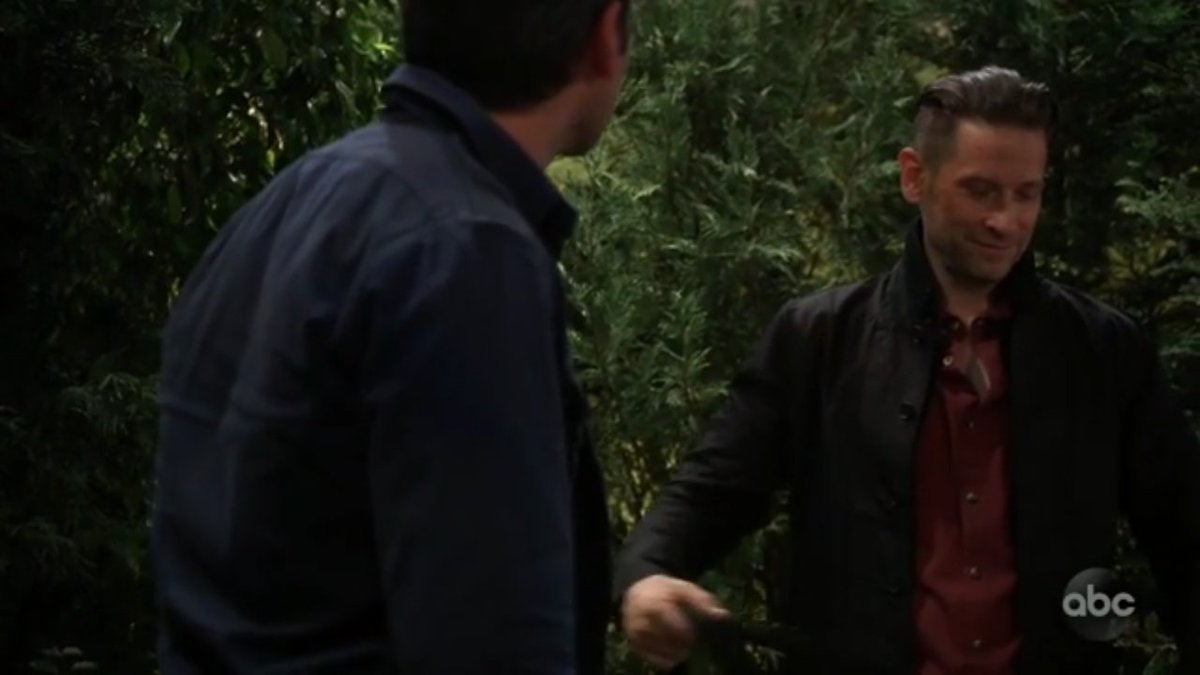 antigonea's tweet photo. After Austin explains the reason he shoved Dante, they have a brief argument over who should make the downward descent into the shaft Dante almost fell into-the doctor or the cop. The cop won. #DanteFalconeri #JustAustin #GH https://t.co/LyYNodn7nd