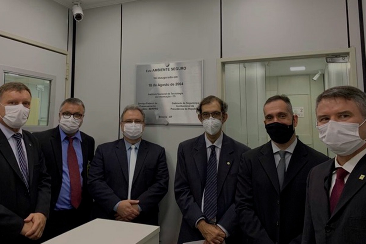 ANCert_br's tweet photo. Inmetro torna-se AC de 1º nível

Em cerimônia realizada nesta quinta-feira, 10 de junho, o Inmetro tornou-se Autoridade Certificadora  de 1° nível da Infraestrutura de Chaves Públicas Brasileira.

para mais informações acesse nosso site. https://t.co/uvcAVOBDBS