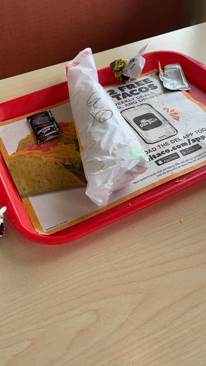 mmcconl's tweet photo. The only thing better than lunch @DelTaco is literally lunch AT Del Taco. 10 minutes before I walked in, the manager was approved to re-open the dining room. I was the first dine-in customer in a long time. https://t.co/49ePMb9yqR
