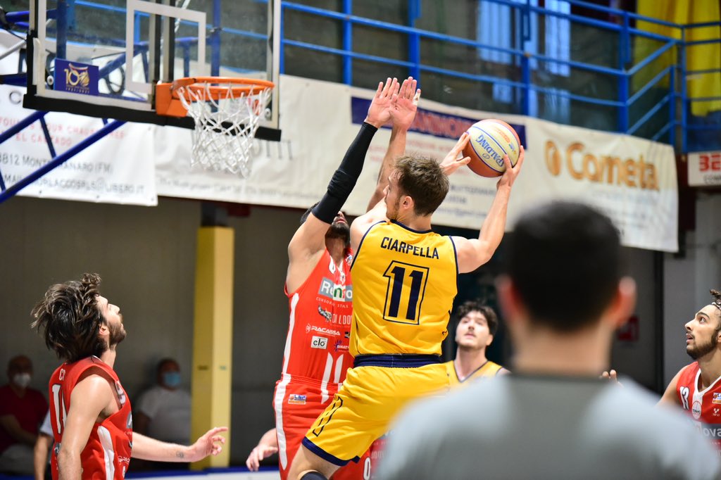 sutorbasket's tweet image. 3Q 37-48 #Sutor