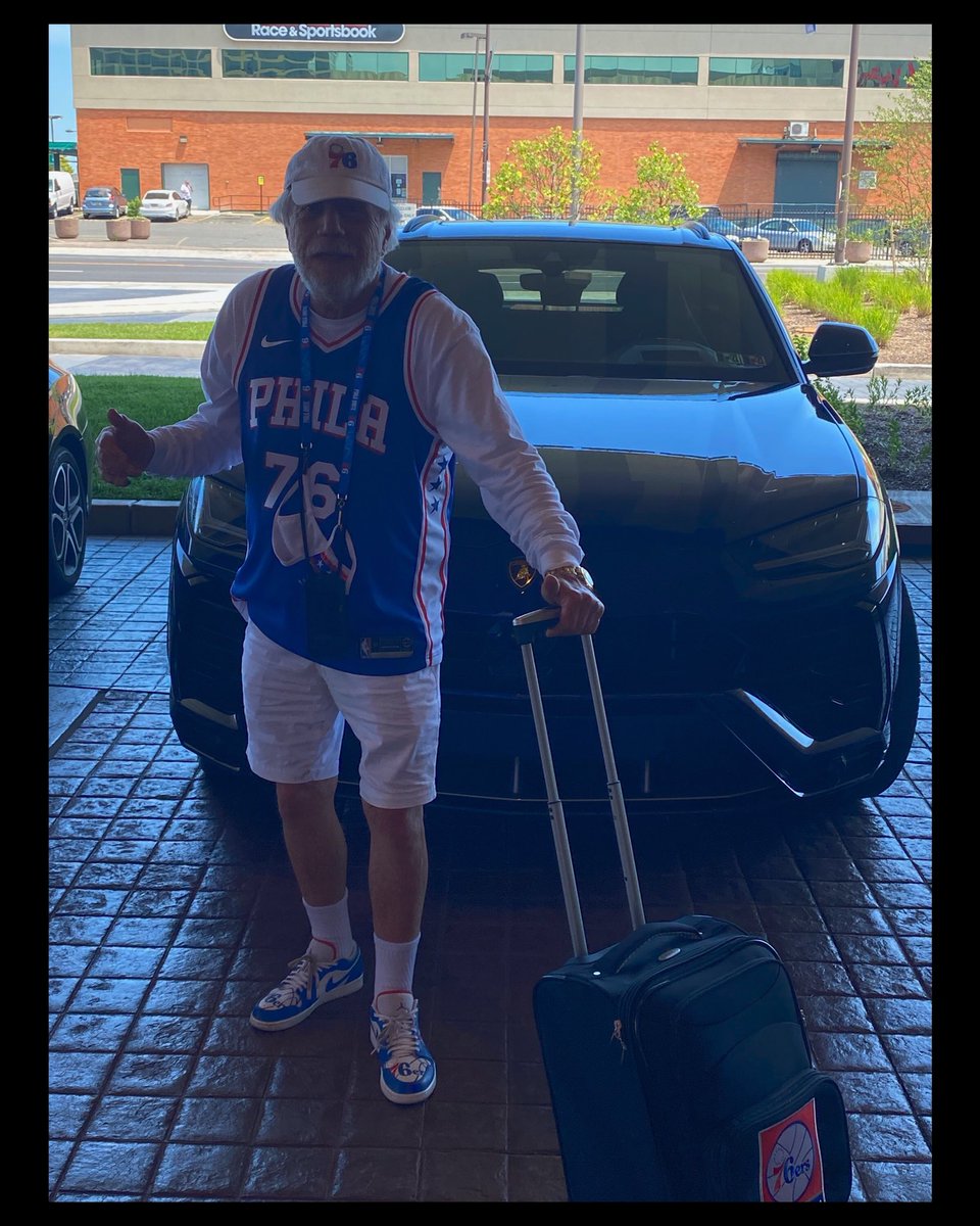 76erSixthMan's tweet image. This is now a business trip. 

Have my lucky Blue Uniform on. 

I’m undefeated this post-season in this Jersey. 

Also got my new Sixth Man Jumpin’ hat for some great mojo. 

One team. 
One City. 
One Sixth Man.

#SIXTHMAN👍🏻🏀👍🏻🏀
#IBELIEVE😤😤

R/T w/ #IBELIEVE