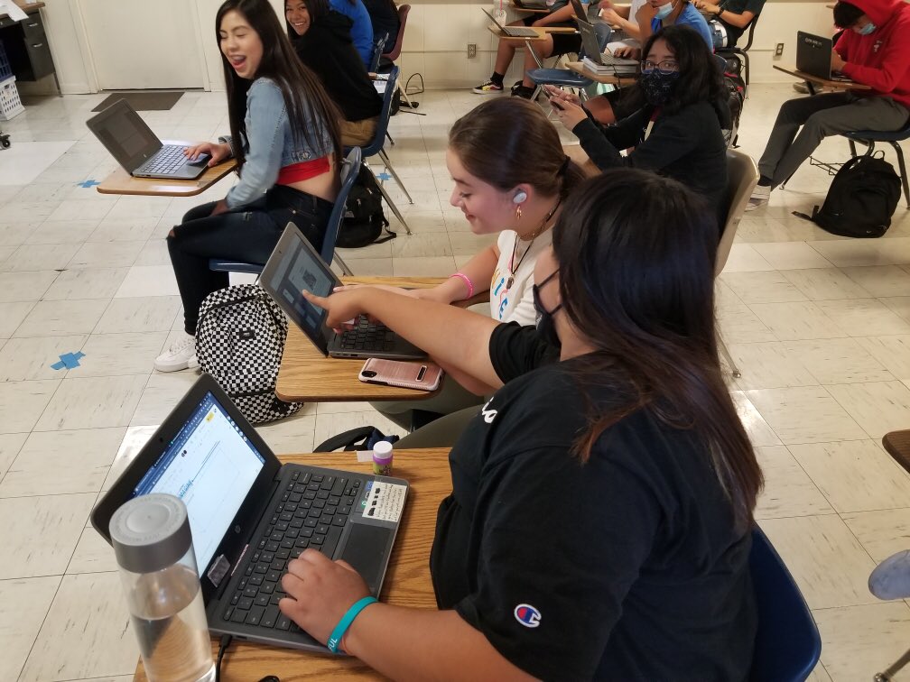 RealRobRobledo's tweet image. Summer School @BelAirHigh Continues with Acceleration, EOC Support, TSTEM/HP Camps and a Whole Lot of Heart! 

Fridays are Always Fun When We #LeadWithLove ❤️‍🔥 and Our Campus Focuses on Student Outcomes and Tailored Instruction.

#ONERED ❤️💙🏫
#TheDistrictOfChamp1ons ❤️🖤