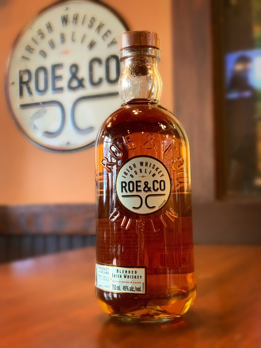 ☘️Calling all (Irish) Whiskey lovers!☘️
Join us this Saturday from 6-8 in the #murrayroom for our <a href="/roeandcowhiskey/">George Roe</a> launch party! 
Free samples, giveaways and appetizers provided. Cheers! 

#blarneytoledo #toledoohio #toledo419 #roe&amp;co #irishwhiskey