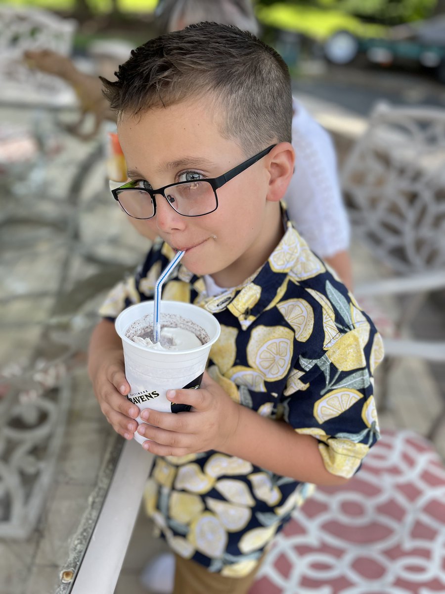 mrssaldino's tweet photo. Celebrating kindergarten graduation! https://t.co/PKVj7qV38O