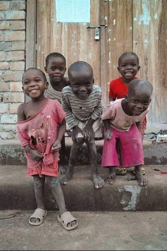 Cennette "Darul Ferah" denilen bir eve ancak müminlerin yetimlerini sevindirenler girer. 

Hz. Ukbe İbni Amir (ra)