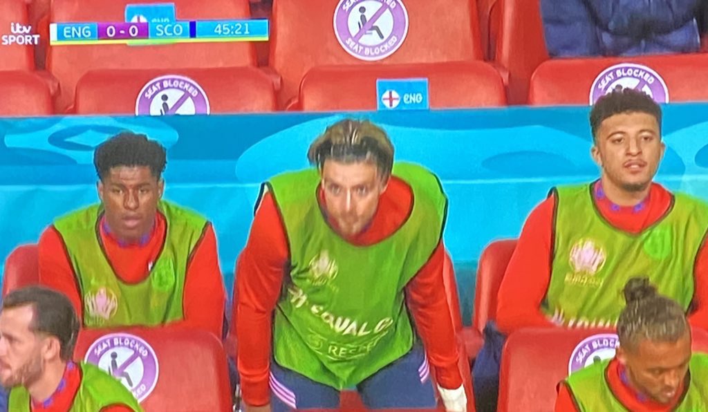 NaldoUtd's tweet photo. Our 3 best wingers on the bench una🤣 https://t.co/zfSKgTfUgD