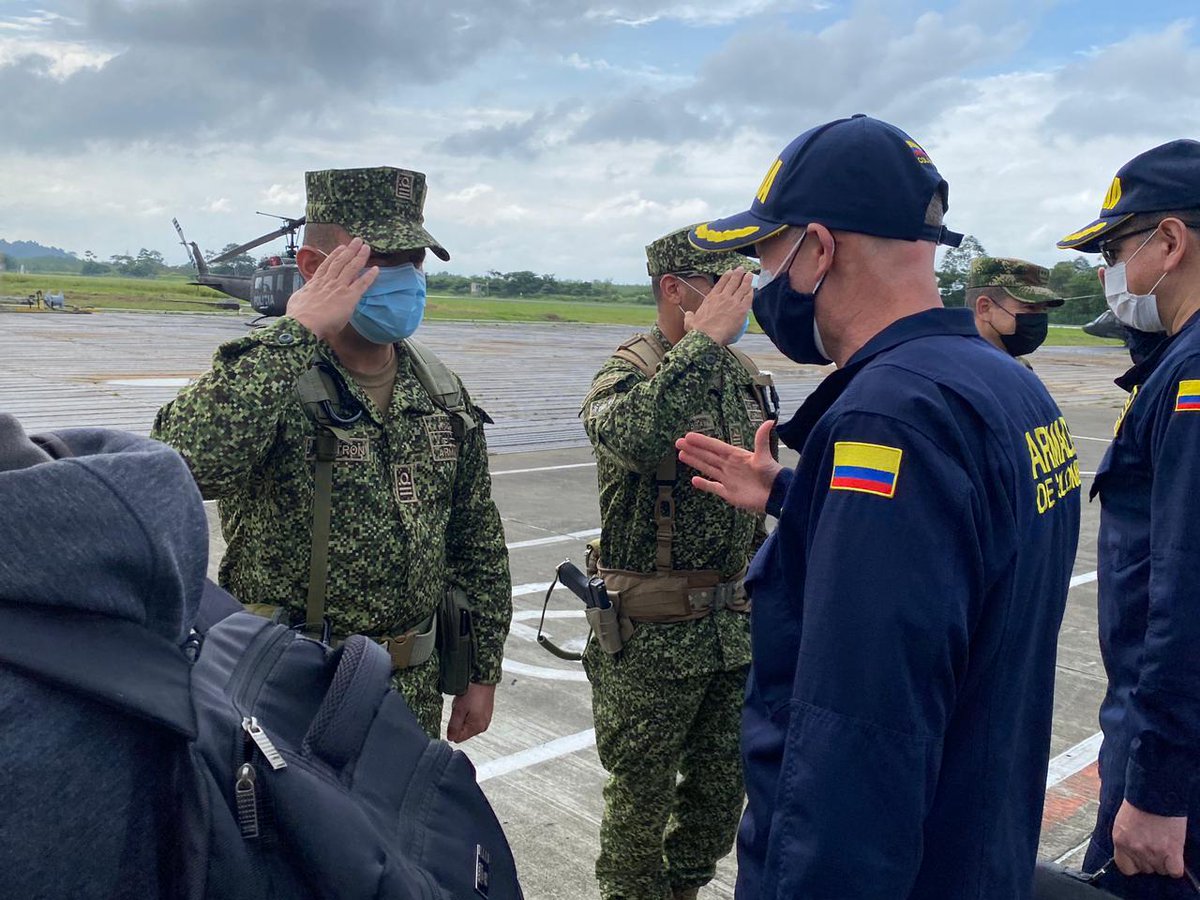 ANEES_ARC's tweet image. @ANEES_ARC participa en visita estratégica de @CSegundaCamara @CamaraColombia, dentro de su misión de coadyuvar a la formación de líderes conductores, ejecutores y asesores del #PoderNaval, para conducir efectivamente con la consolidación del #PoderMarítimo y #SeguridadyDefensa🤝