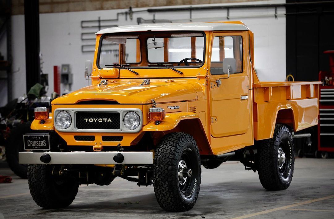 FJ40LandCruisers (@fj40cruisers) on Twitter photo 📸 @houseofcruisers 🔥Very nice FJ45 for a very special friend and client ❤️ Enjoy it !! <a href="/salim3689/">salim izzeddin</a> #fj45 #fj40 #fj55 #fzj80 #80series #fzj73 #70series #79series #60series #fj60 #40series #pickup #truck #toyota #landcruiser #classiccars #luxurylifestyle #overland #collectible 📸 @houseofcruisers 🔥Very nice FJ45 for a very special friend and client ❤️ Enjoy it !! <a href="/salim3689/">salim izzeddin</a> #fj45 #fj40 #fj55 #fzj80 #80series #fzj73 #70series #79series #60series #fj60 #40series #pickup #truck #toyota #landcruiser #classiccars #luxurylifestyle #overland #collectible